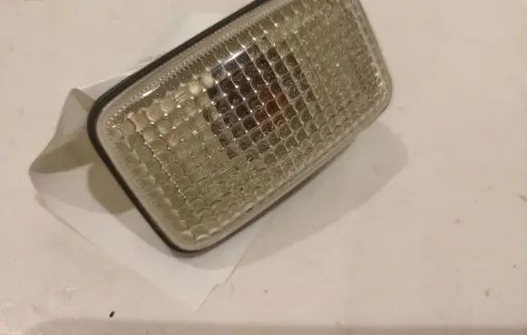 Nissan X-Trail T30 Front fender indicator light 013192