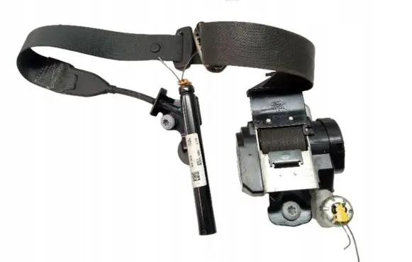 Ford Fusion II Front seatbelt