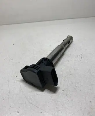 Volkswagen Touran I High voltage ignition coil 07K905715F 78231005 005F611512