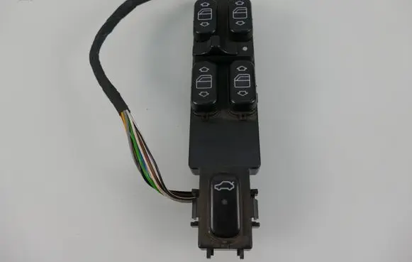 Mercedes-Benz S W220 Electric window control switch 2208201010