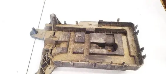 Volkswagen Touran I Battery box tray 1K0915333B