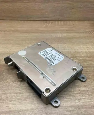 Mercedes-Benz E W211 Bluetooth control unit module A2118703226