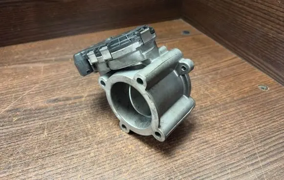 Mercedes-Benz Sprinter W906 Throttle valve 6420900270 A6420900270