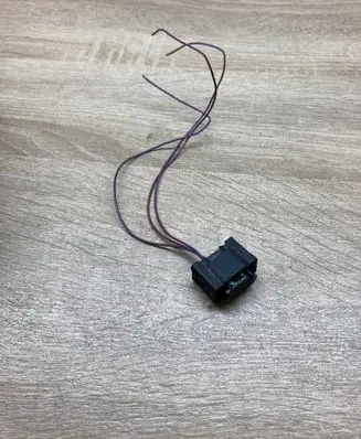 BMW 5 E39 Plug wire 9889031