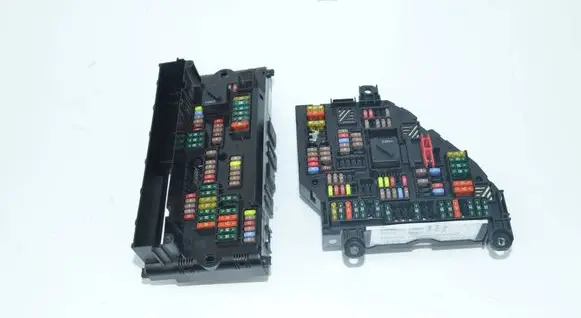 BMW 5 F10 F11 Fuse module 9252813 9252815 61149252813