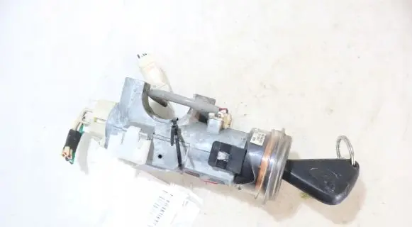 Subaru Legacy Ignition lock