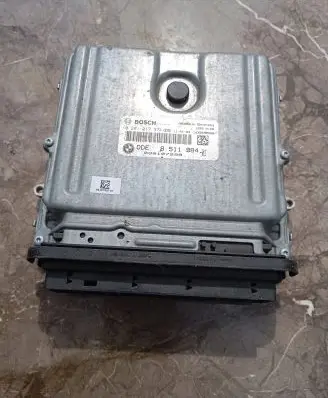 BMW 7 F01 F02 F03 F04 Engine control unit/module 8511984 030107299 1039S39908