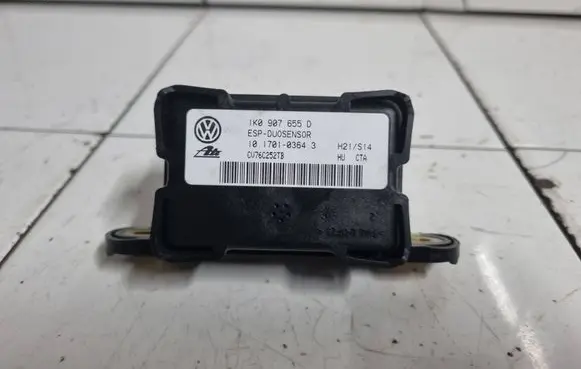 Skoda Octavia Mk2 (1Z) ESP acceleration yaw rate sensor 1K0907655D 10170103643 CV76C252TB