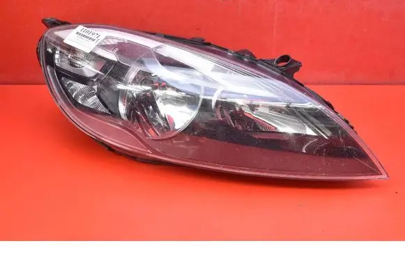 Volvo V40 Headlight/headlamp 31283327