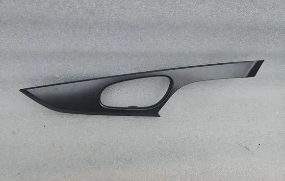 Nissan X-Trail T32 Other front door trim element 80683