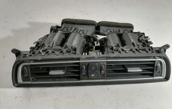 BMW 7 F01 F02 F03 F04 Dash center air vent grill 9115860