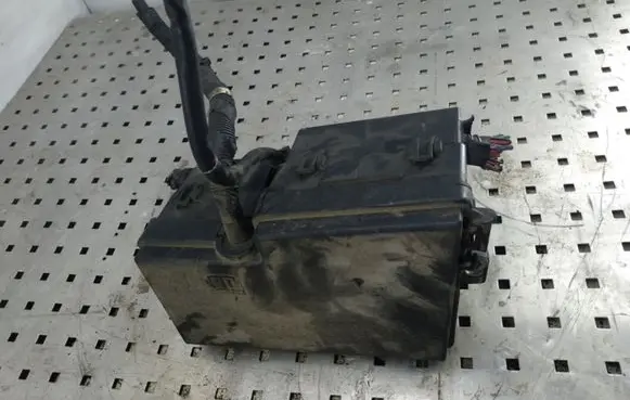 Ford Focus C-MAX Fuse module 3M5T14A142A 8688039