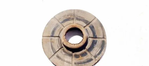 Opel Insignia A Front coil spring rubber mount 90538496
