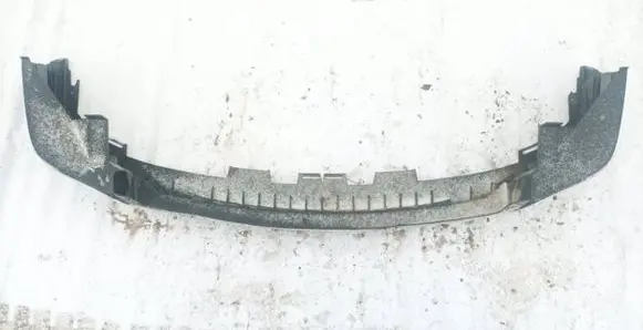 Front bumper lip