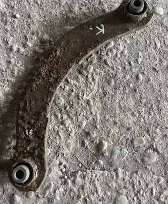 Peugeot 4007 Rear control arm