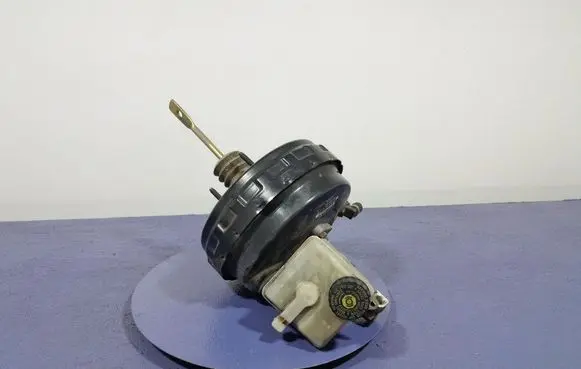 Volvo S60 Brake booster 8646010