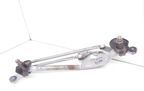 Toyota Yaris Front wiper linkage 452AIL