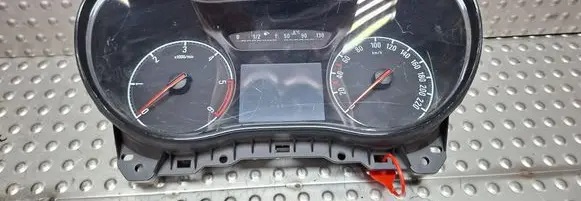 Opel Corsa E Speedometer (instrument cluster) S25053880 39056371
