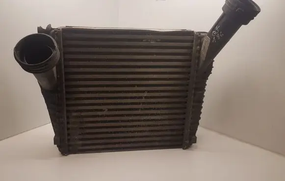 Audi Q7 4L Intercooler radiator 7L6145804