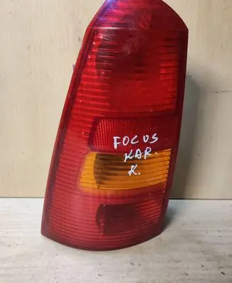 Ford Focus Rear/tail lights XS7X13405BC