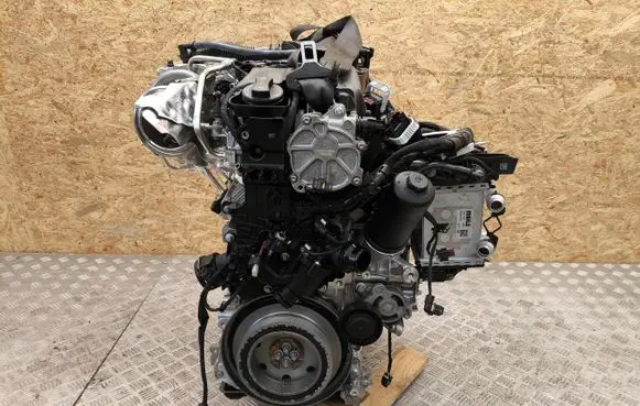 Mercedes-Benz C W206 Engine