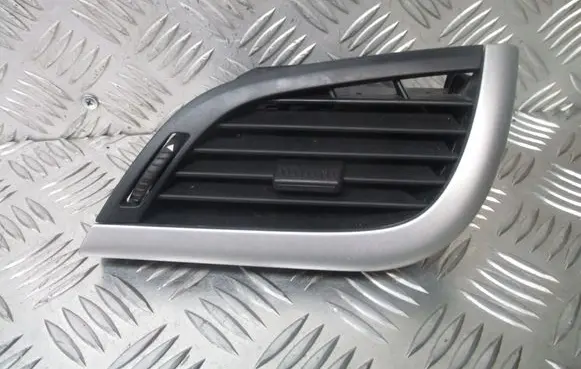 Peugeot 207 Dashboard side air vent grill/cover trim 96724793ZDD