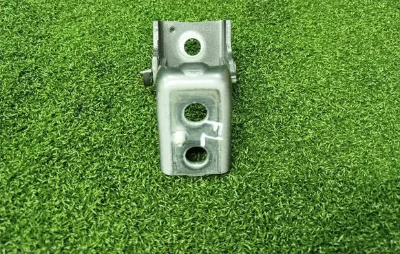 Peugeot 3008 II Front door upper hinge 1608322680 06721