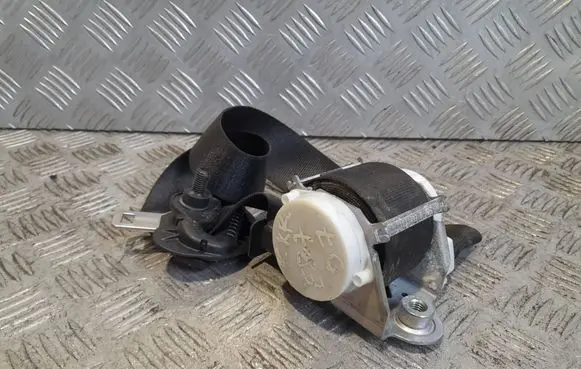 BMW 1 E81 E87 Front seatbelt 34003267