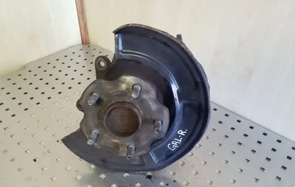Toyota Avensis T270 Rear wheel hub