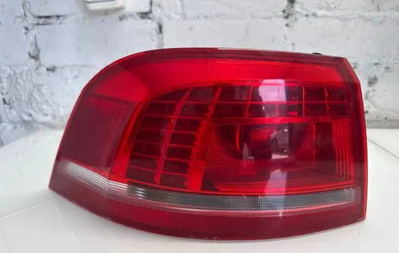 Volkswagen PASSAT B7 Rear/tail lights 3AF945207B 2SK01074601