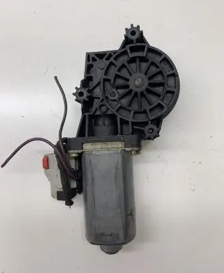 Chrysler Sebring (ST-22 - JR) Front door window regulator motor EA0366B