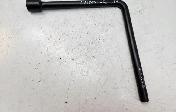 Renault Master III Wheel nut wrench 