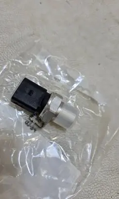 Audi A7 S7 4G Air conditioning (A/C) pressure sensor 4N0980546