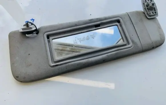 Peugeot 207 Sun visor