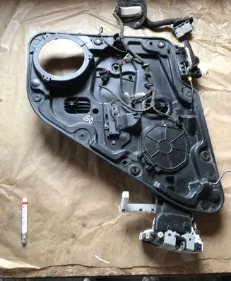 Jeep Grand Cherokee Rear window lifting mechanism without motor 55113614