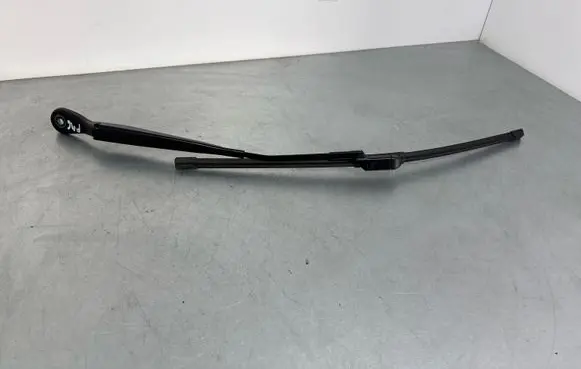 BMW 2 F46 Front wiper blade arm 9464503