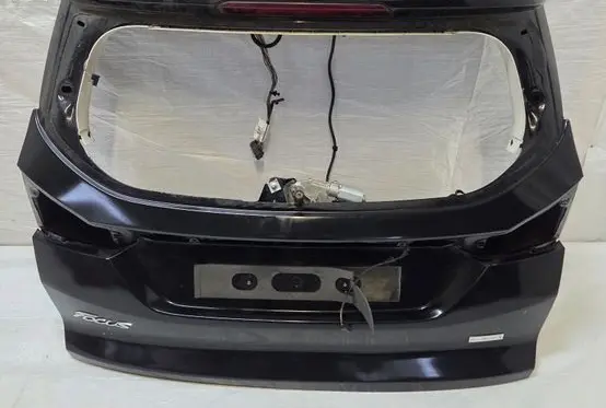 Ford Focus Tailgate/trunk/boot lid
