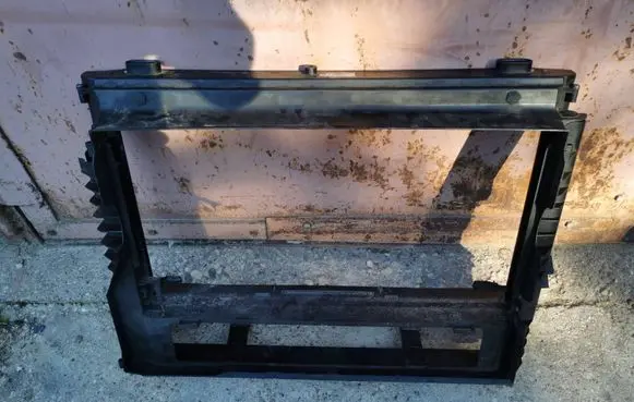 BMW 5 E60 E61 Radiator support slam panel 7792844 C4181 CN25050