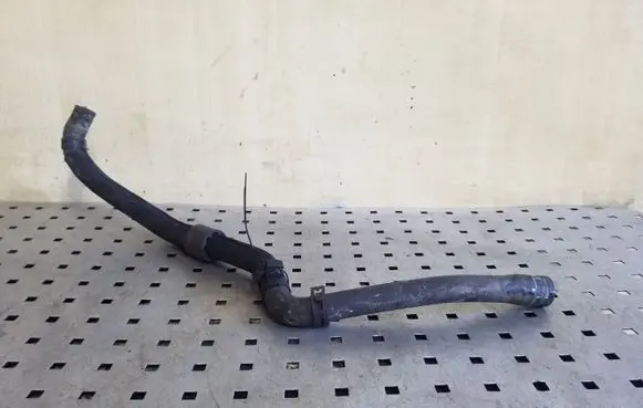 Audi Q7 4L Engine coolant pipe/hose 7L8121073J