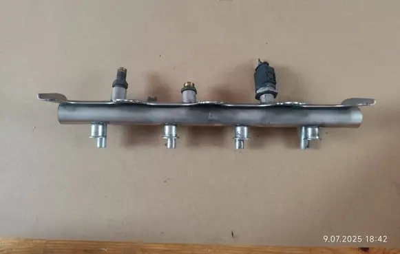 Audi A6 S6 C6 4F Fuel main line pipe 06F133317L 9072025184