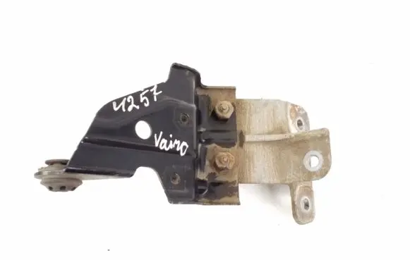 Jeep Grand Cherokee Power steering pump mounting bracket 