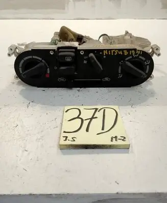 Mitsubishi Colt Climate control unit MR500140