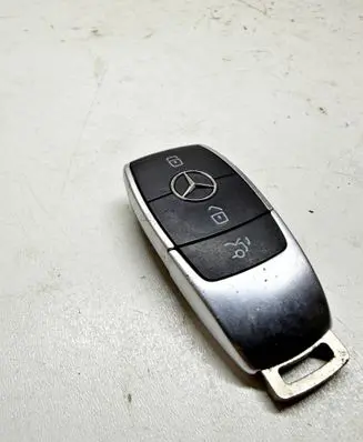 Mercedes-Benz CLA C118 X118 Ignition key/card 