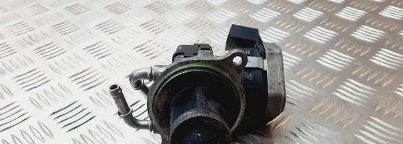 Mercedes-Benz B W245 EGR valve A6401401860