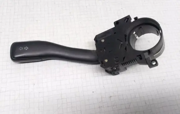 Volkswagen PASSAT B5 Indicator stalk 8L0953513