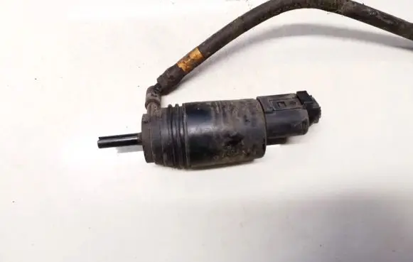 BMW 5 E39 Windscreen/windshield washer pump 67128377612 67.12-8377612