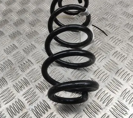 Volvo XC40 Rear coil spring 31658707