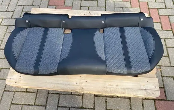 Peugeot 2008 II Rear seat 