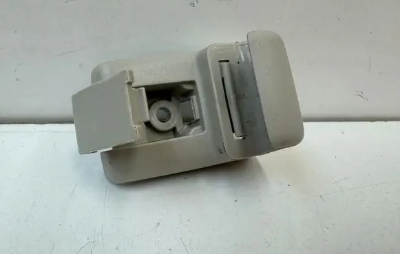 Land Rover Discovery 4 - LR4 Sun visor clip/hook/bracket EGP500061