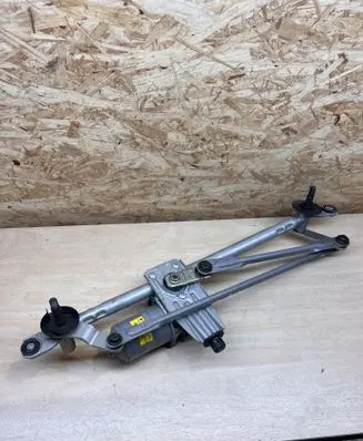 Front wiper linkage and motor